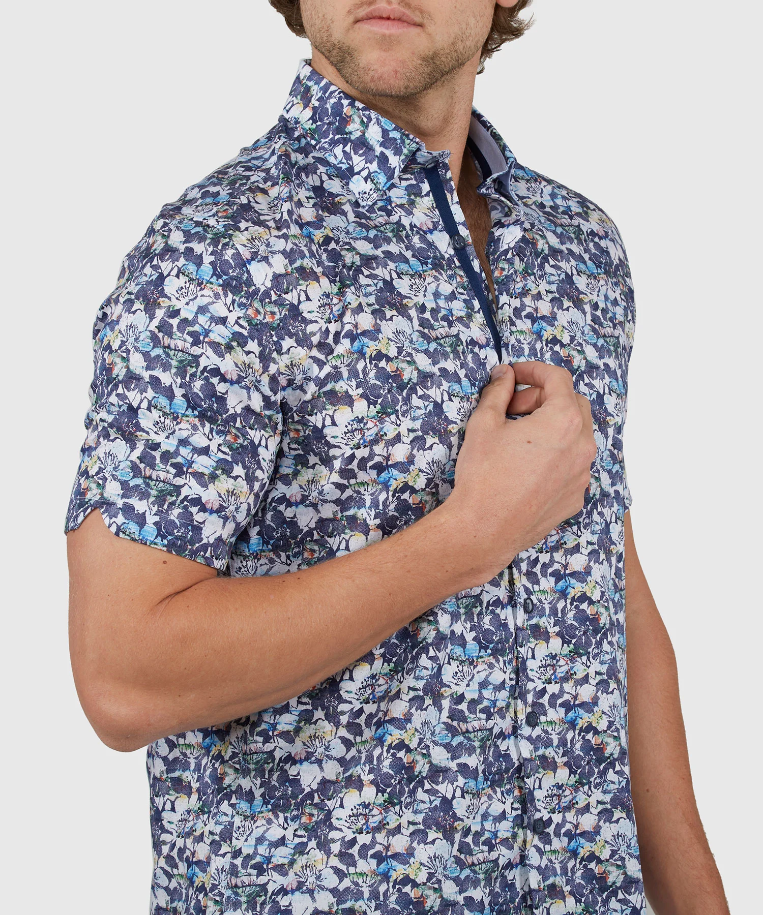 Westport Black Short Sleeve Semi Spread Button Under Collar Print Sport Shirt - Image 11